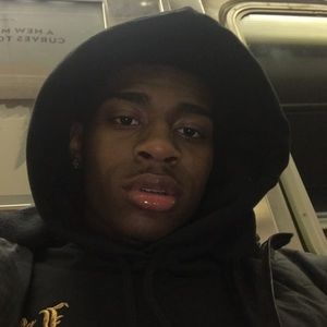 Meet your Posher, Cj